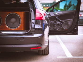 How To Connect A Subwoofer To A Car stereo Without An Amp