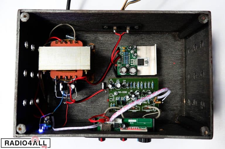 How To Make An Amplifier From An Old Radio - Radio4All